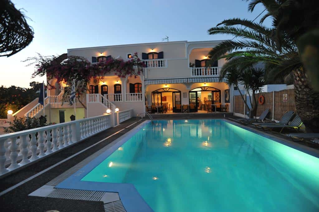 6 Best Cheap Hotels in Santorini Under $100 per Night (2026)