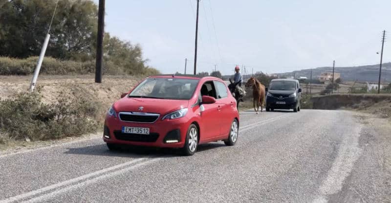 How to Get Around Santorini: Car, Bus, Quad & Taxi (2026)