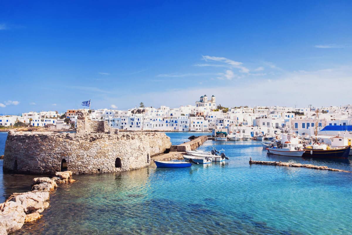 16 Best Luxury Villas in Paros in Greece