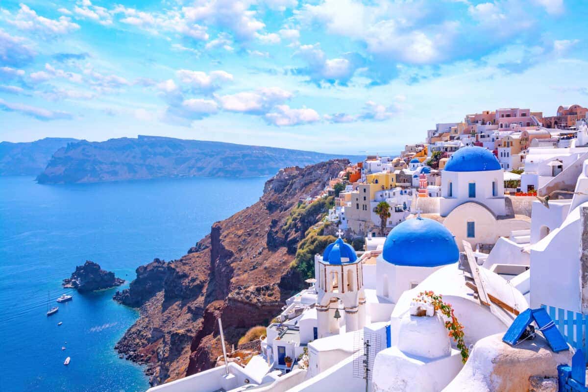 Santorini in June 2026: Weather, Crowds, and Travel Tips