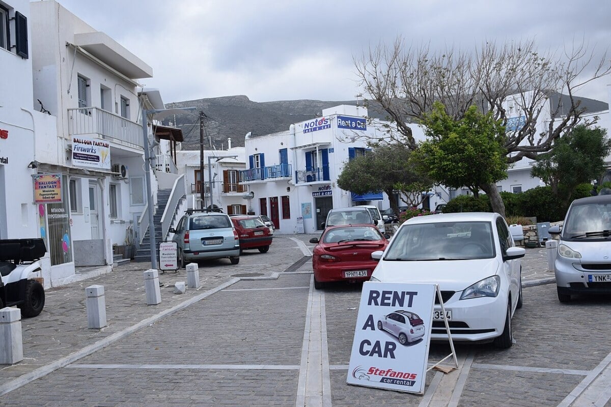 Paros Bus Schedule 2026: Routes, Map & KTEL Timetable in Greece